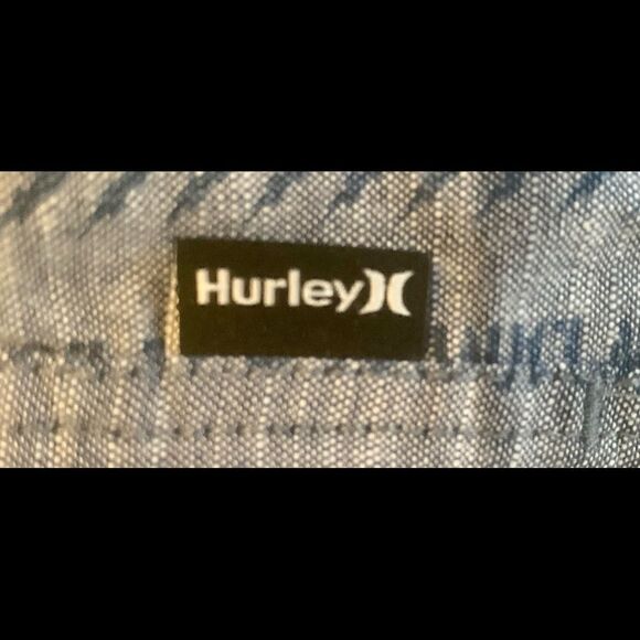 Hurley Button Down Shirt Mens Large Blue Skulls Roses - Picture 4 of 7